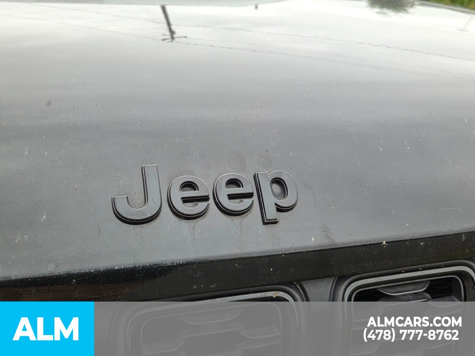 Used 2025 Black Jeep Altitude image 25