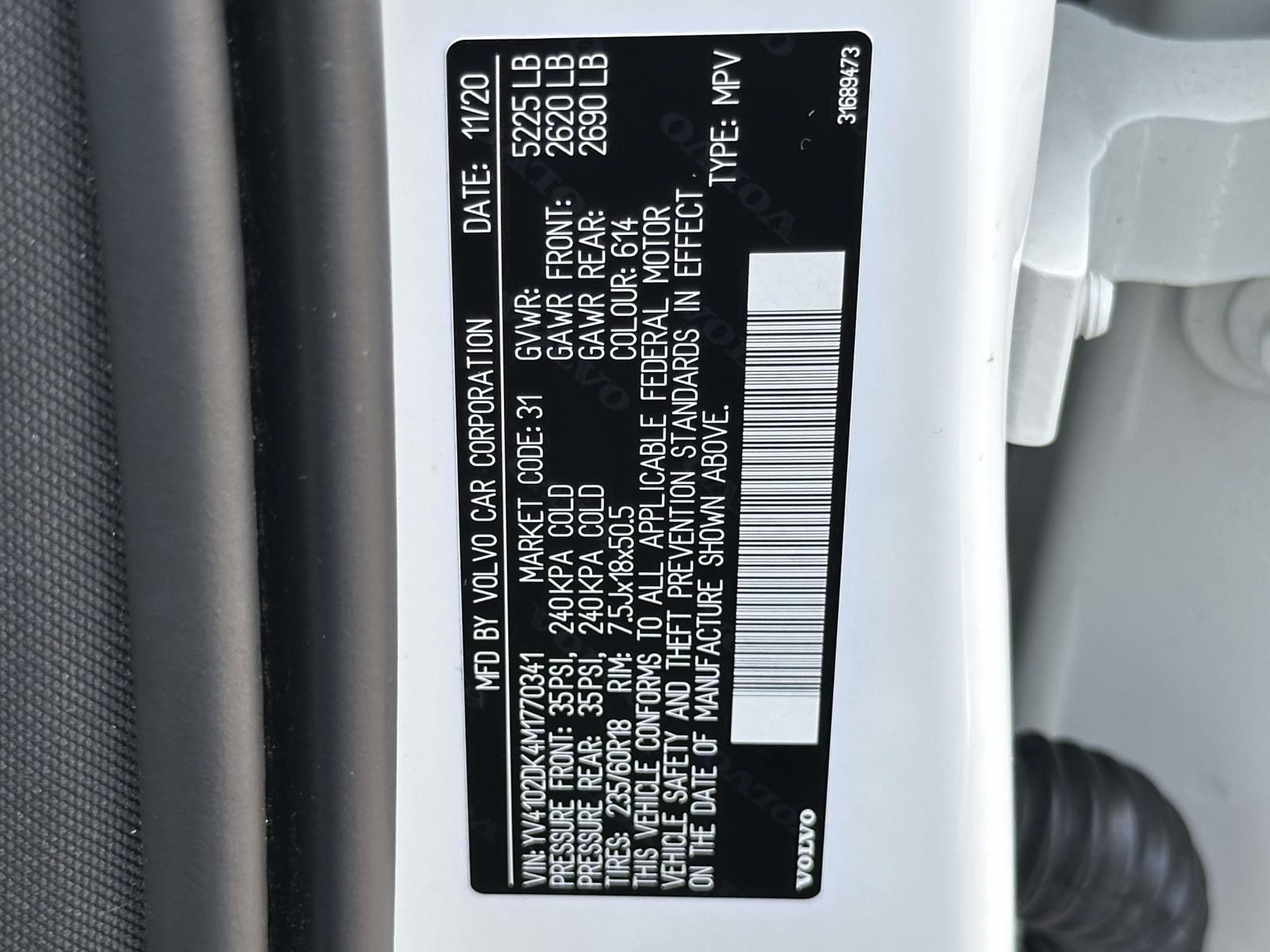 Used 2021 White Volvo T5 Momentum image 28