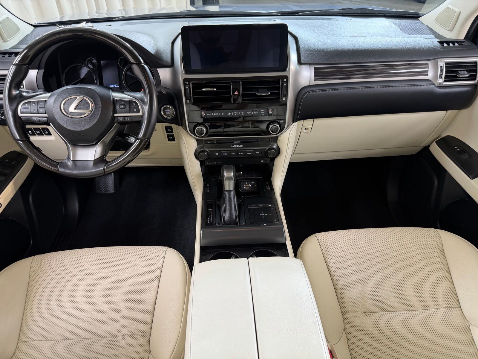 Used 2023 Gray Lexus 460 image 3