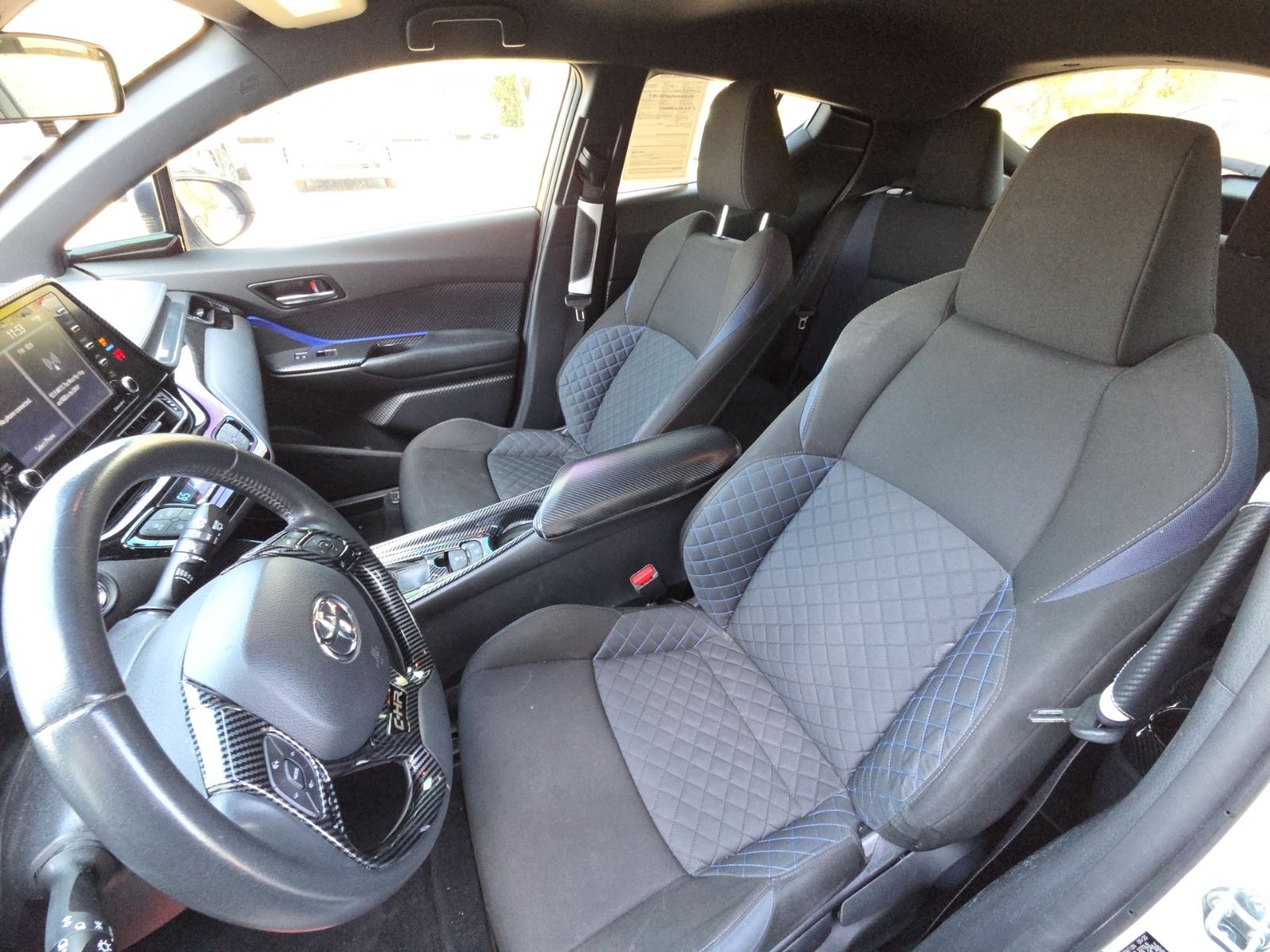 Used 2021 White Toyota XLE image 7