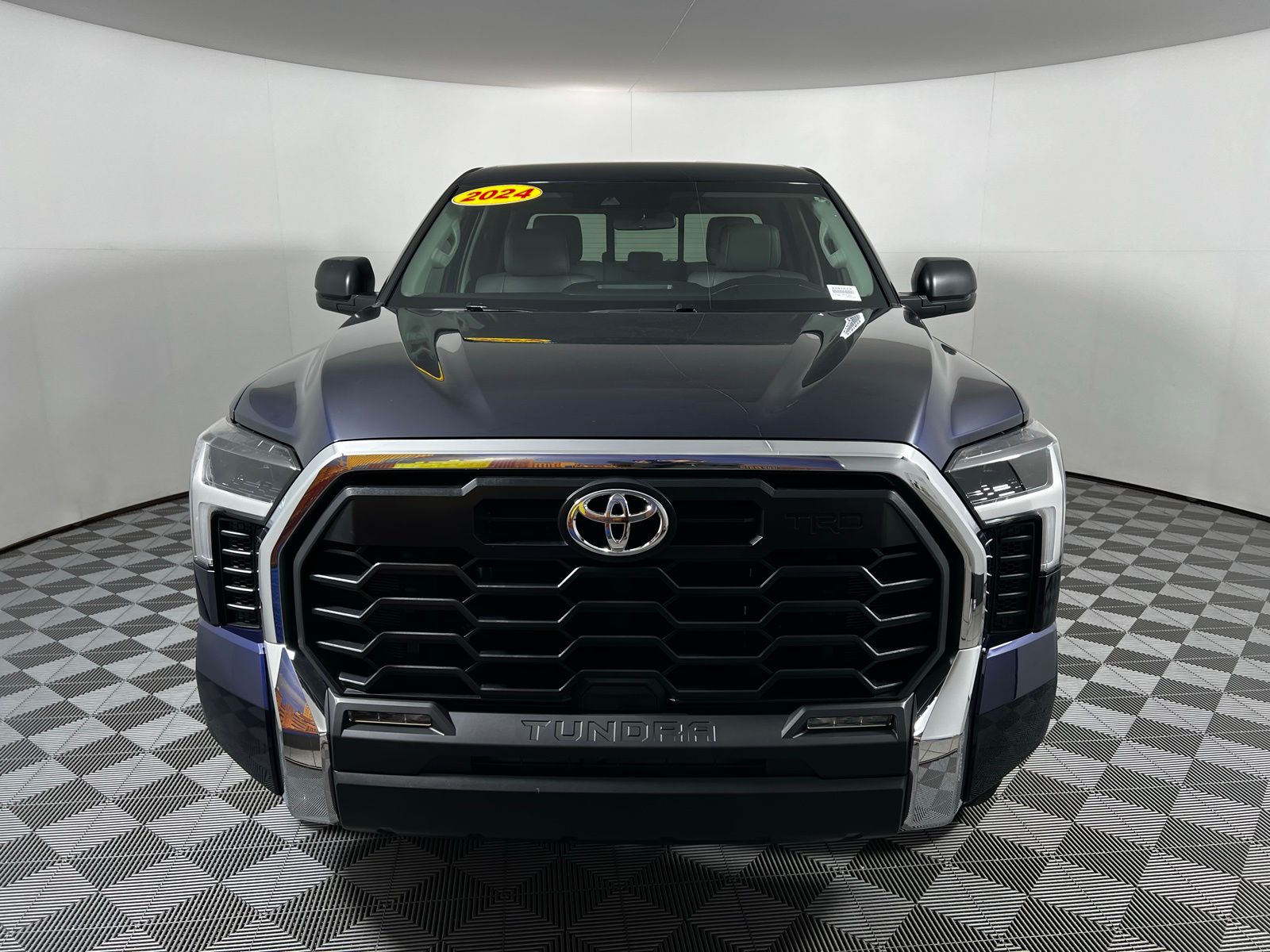 Thumbnail: 2024 Toyota Tundra - 2