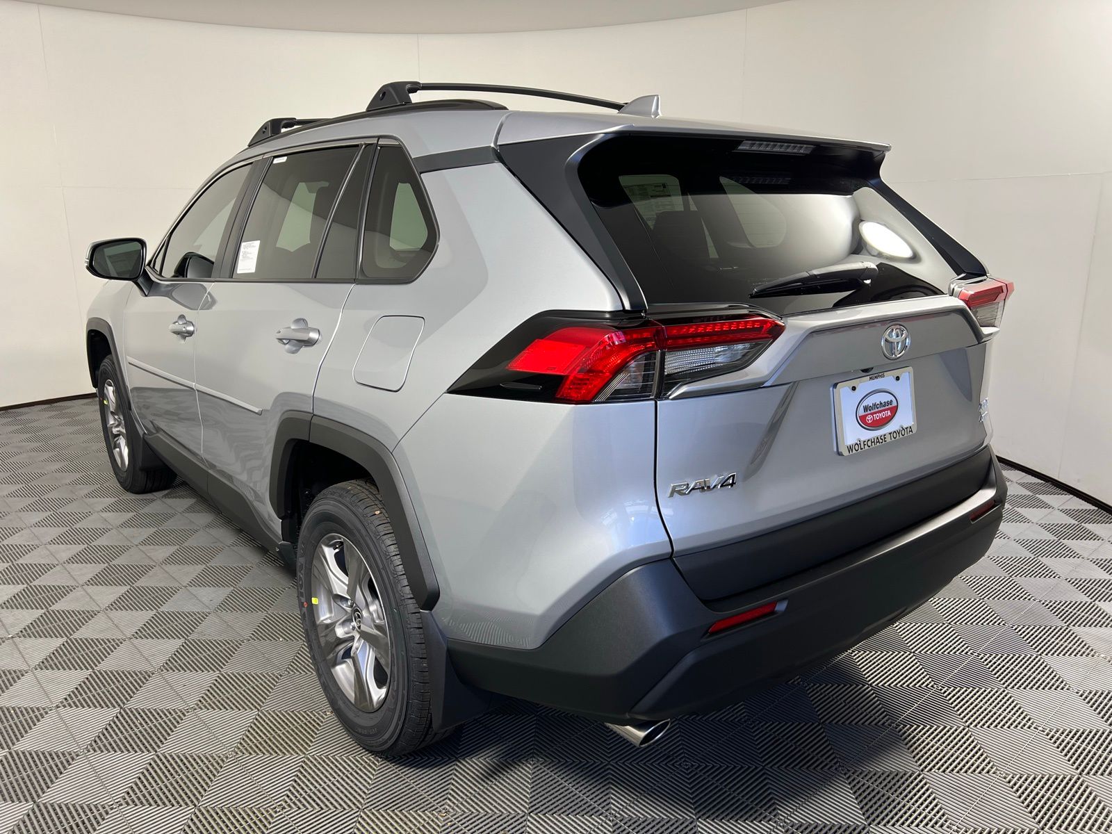 Thumbnail: 2025 Toyota RAV4 - 7
