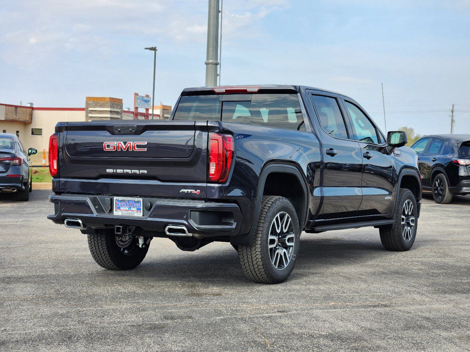 2025 GMC Sierra 1500 AT4 5