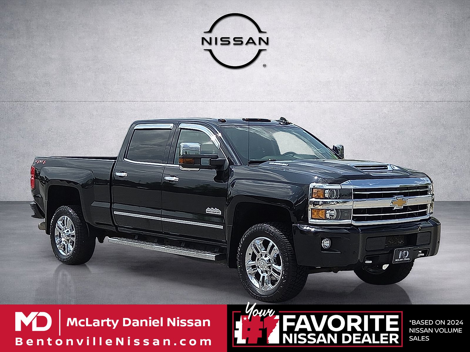 Black 2018 Chevrolet Silverado 2500HD High Country Crew Cab 4WD Pickup Truck Four-Wheel Drive 6-Speed Automatic