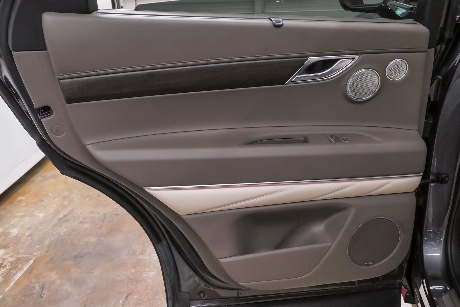 car-gallery-28