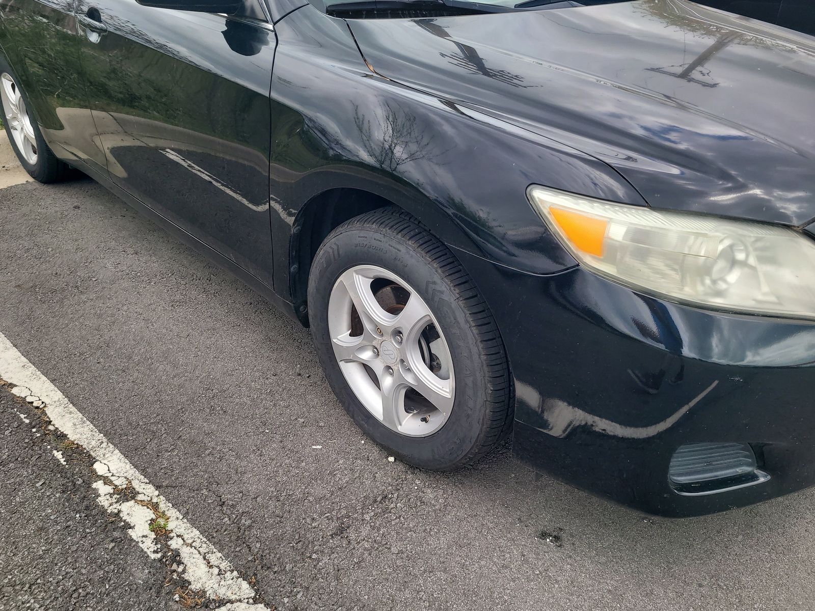 View vehicle photo 4