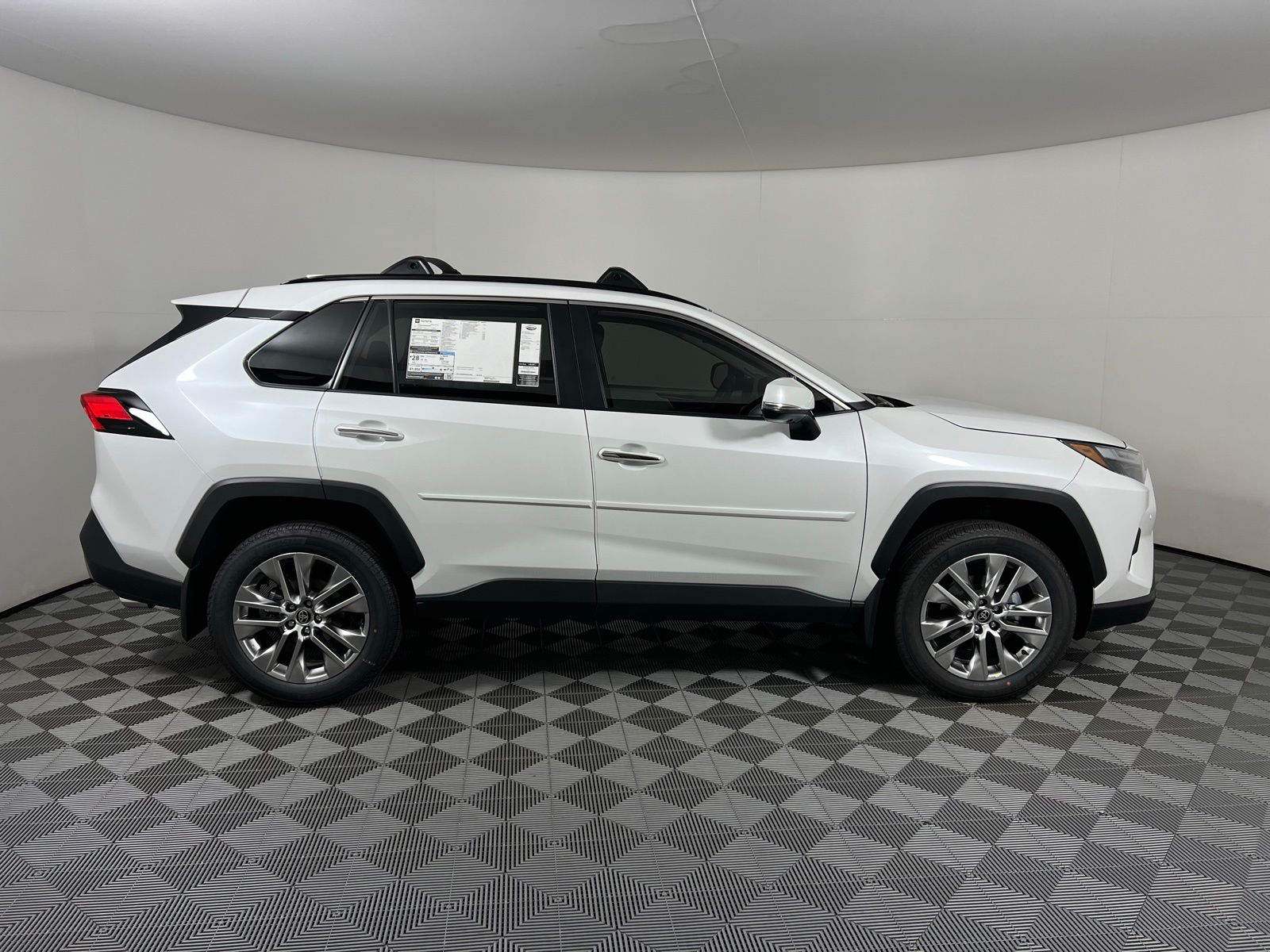 Thumbnail: 2025 Toyota RAV4 - 4