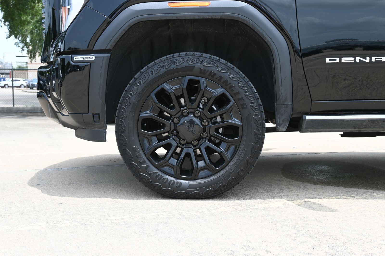 2025 GMC Sierra 2500HD Denali Ultimate Black at South Houston Nissan