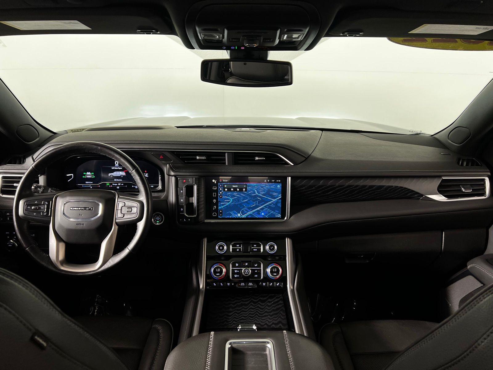 2022 GMC Yukon Denali 31