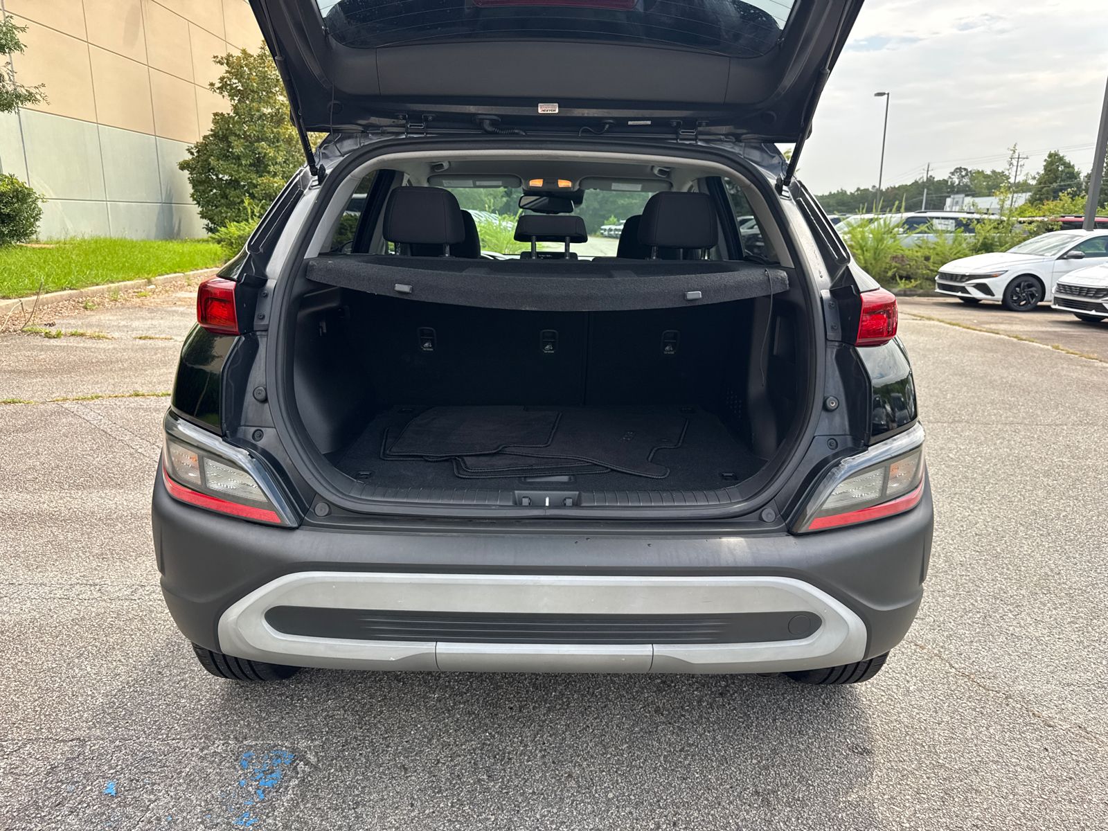 Used 2023 Black Hyundai SEL image 18