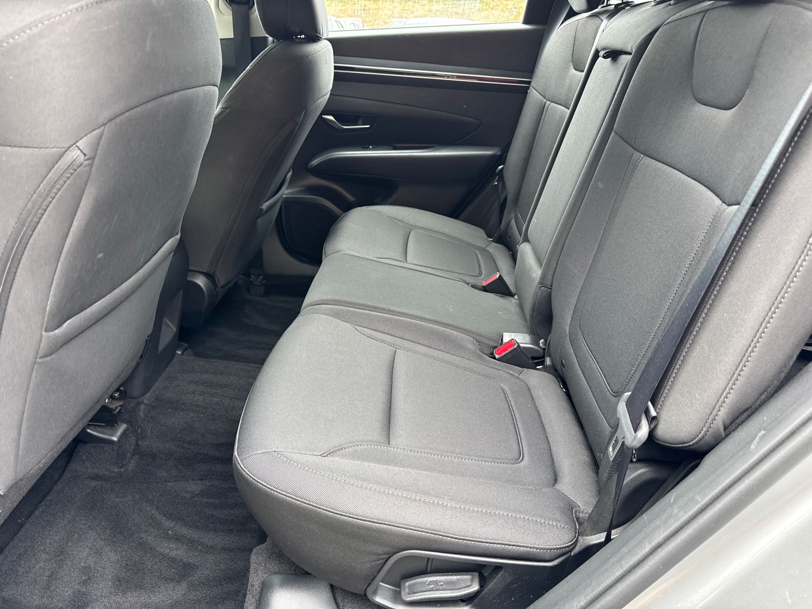 Used 2024 Silver Hyundai SE image 20