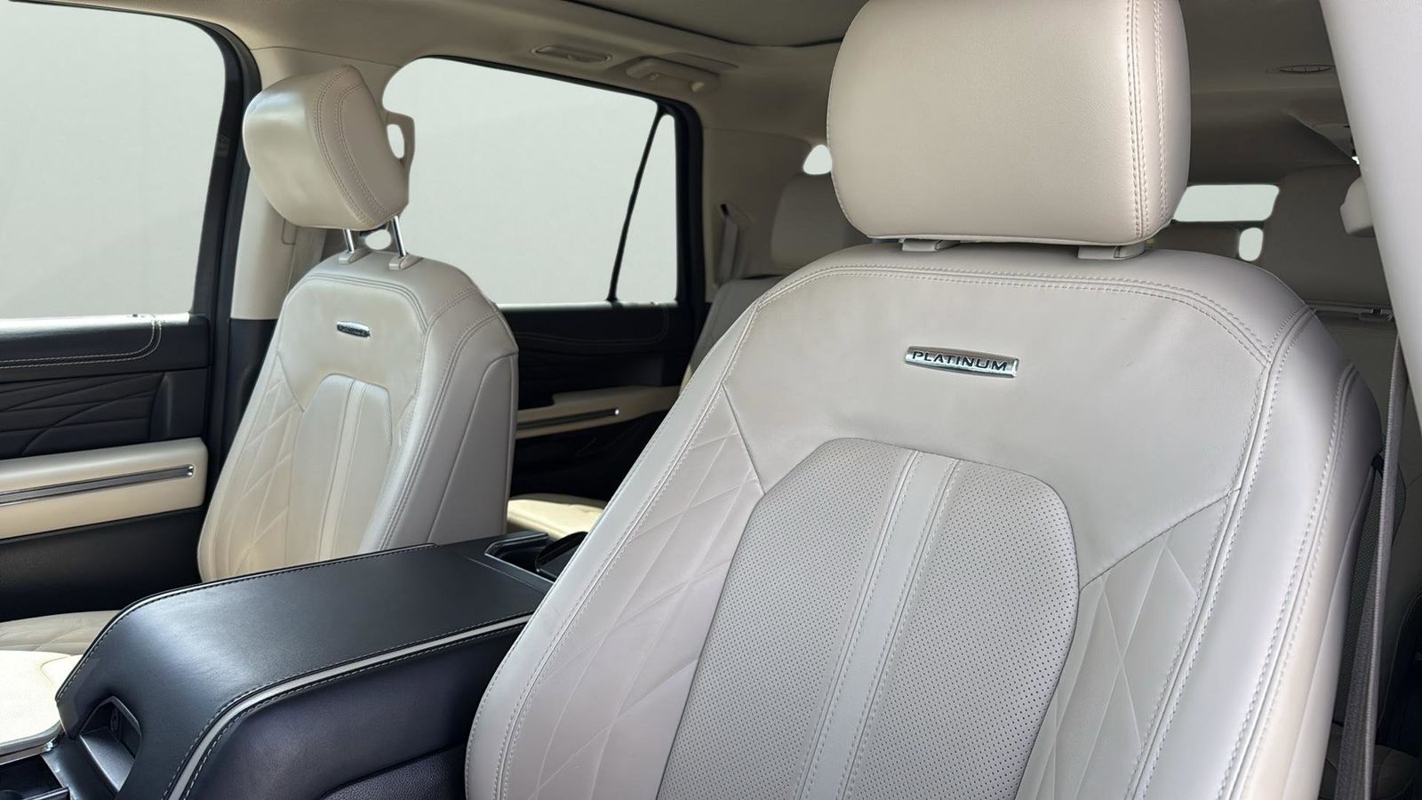 Used Car 2023 Ford Expedition Max  Platinum For Sale Under $60,000 In Austin, Texas