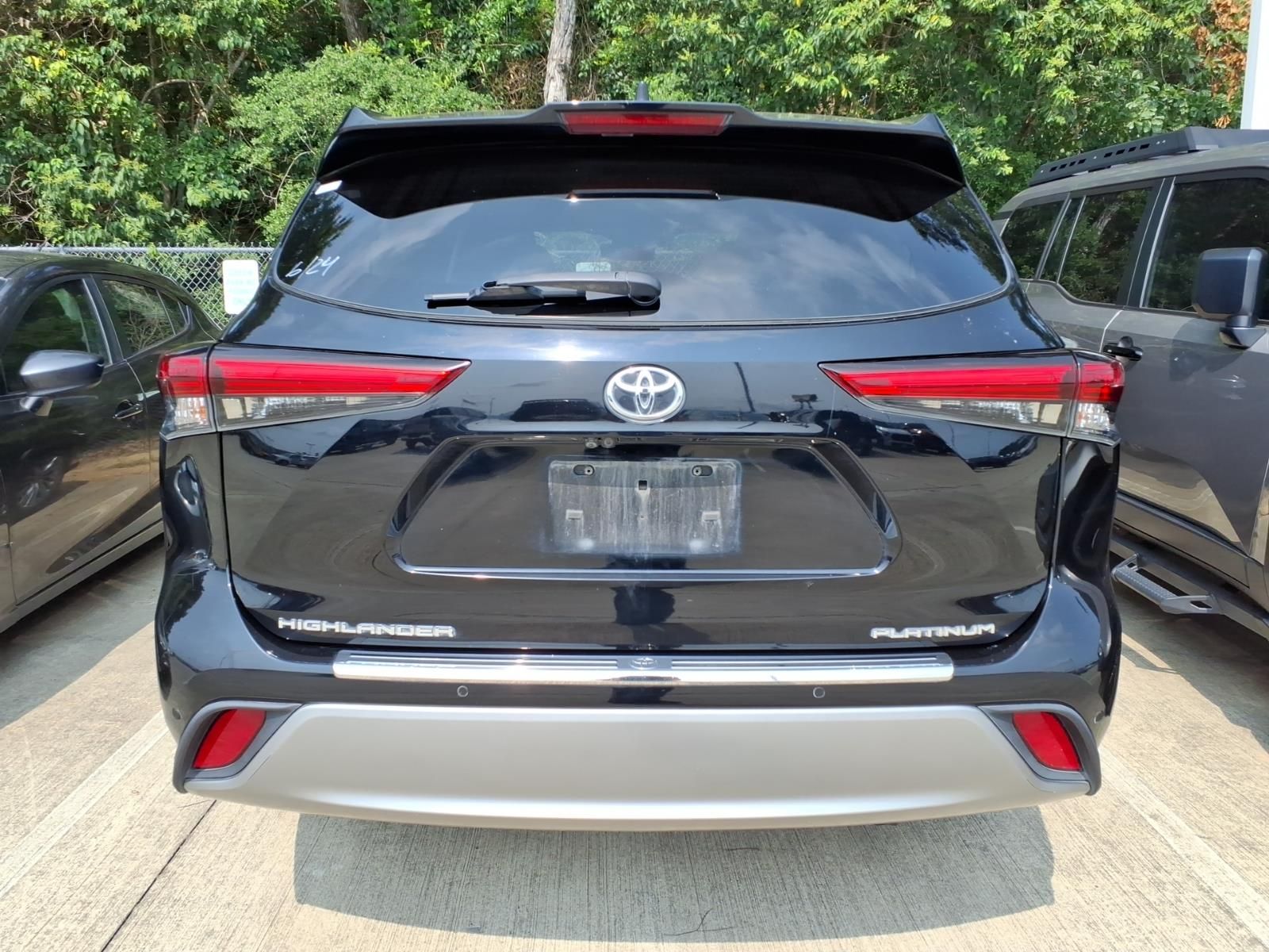 2020 Toyota Highlander Platinum Black at EAG Ford Navasota