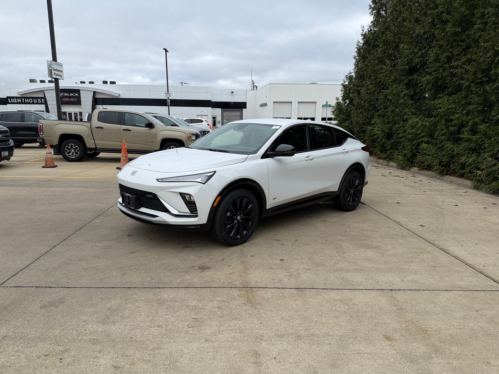 View vehicle photo 7