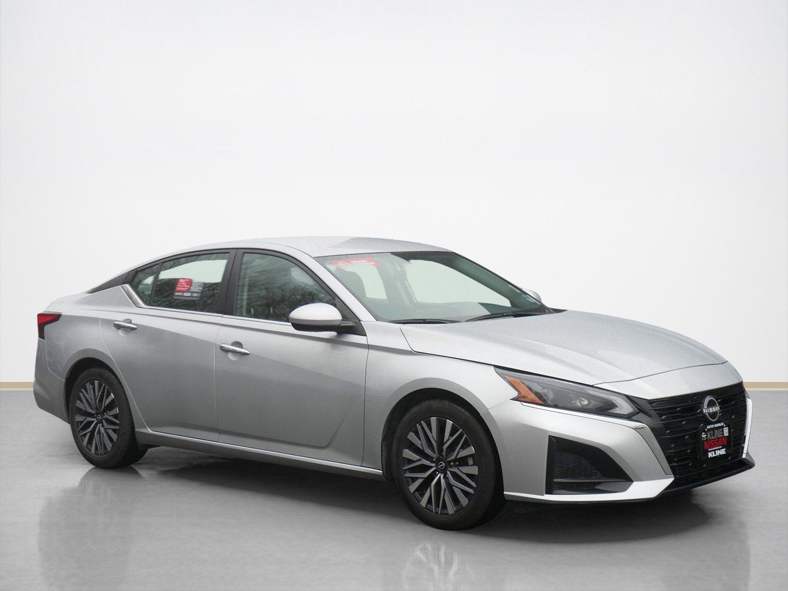 2023 Nissan Altima 2.5 SV FWD