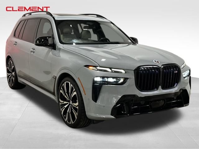 2023 BMW X7 M60i 3