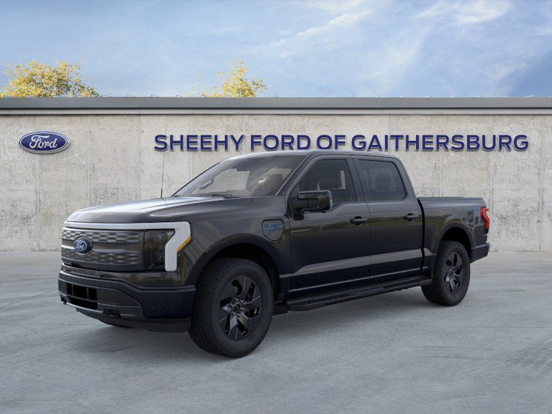 New 2025 Agate Black Metallic Ford Lariat image 2