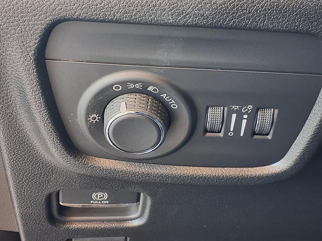2026 Jeep Grand Cherokee Altitude - 10