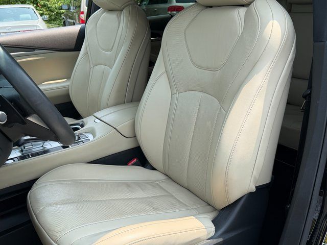 Used 2023 Mineral Black INFINITI LUXE image 9