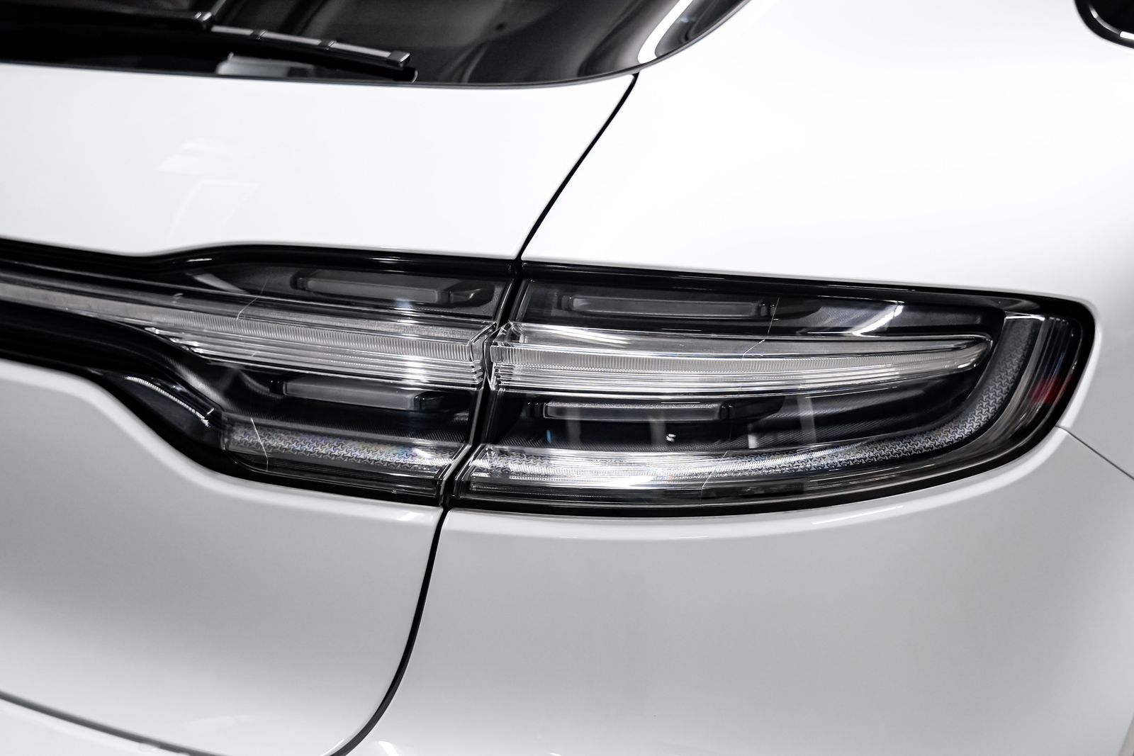 2024 Porsche Macan S — photo 46