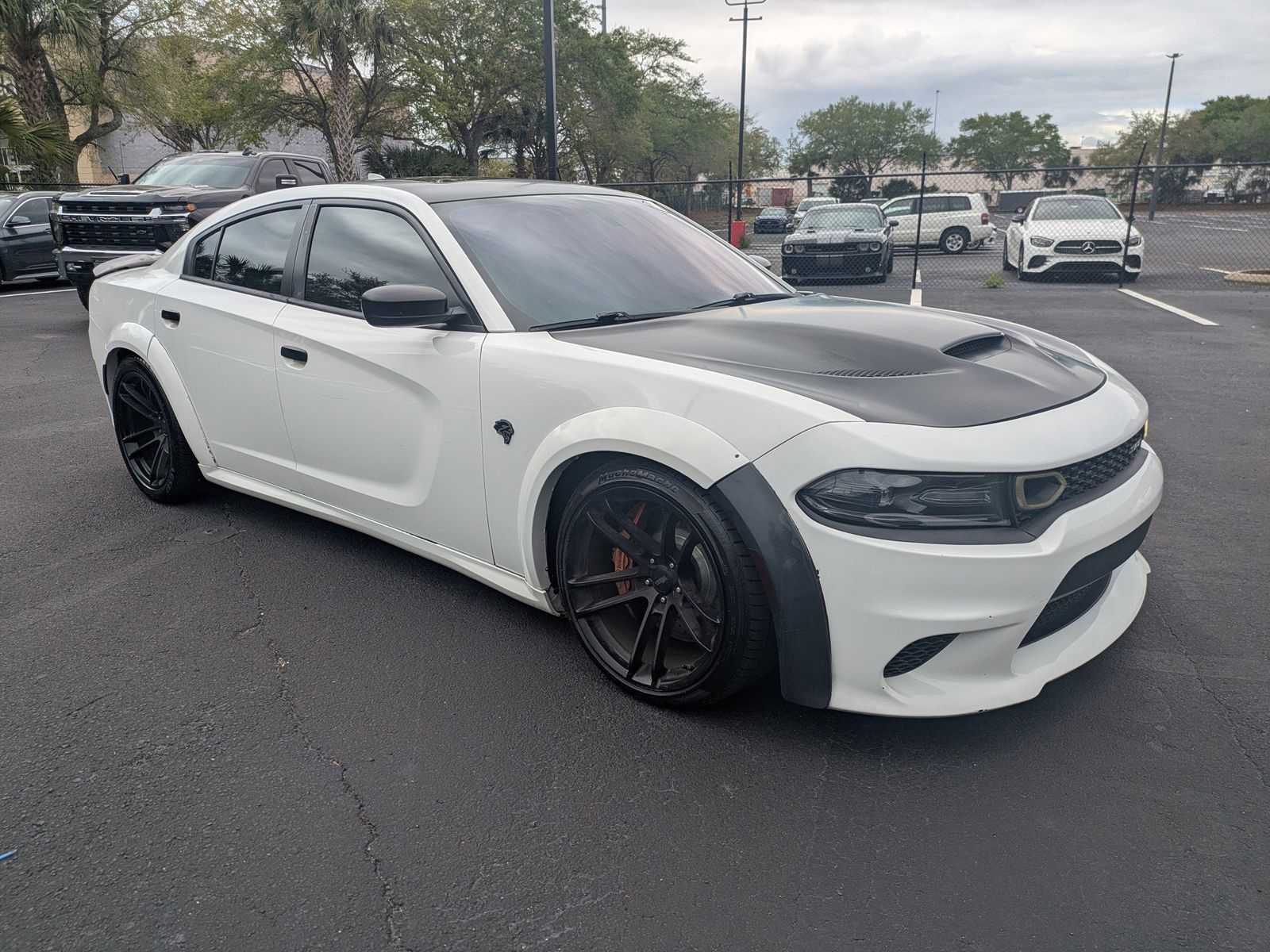 Dodge Charger SRT Hellcat RWD