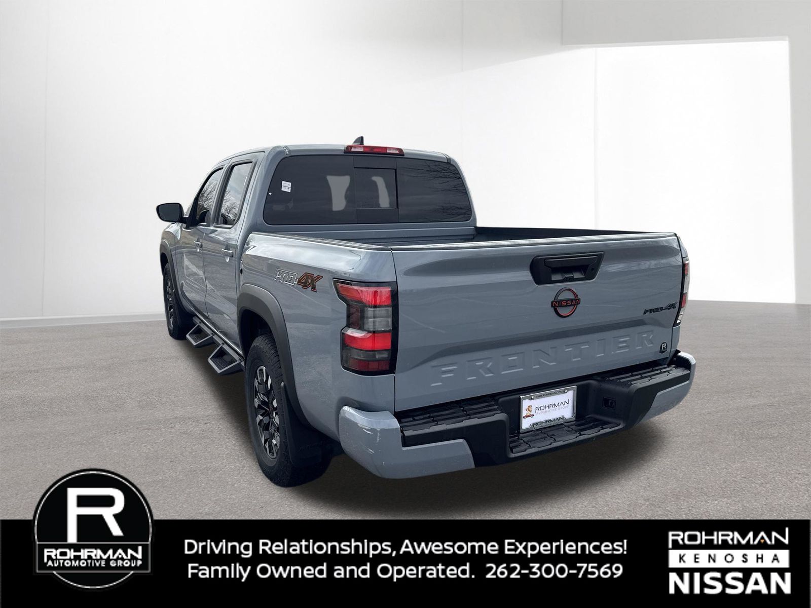 View vehicle photo 6