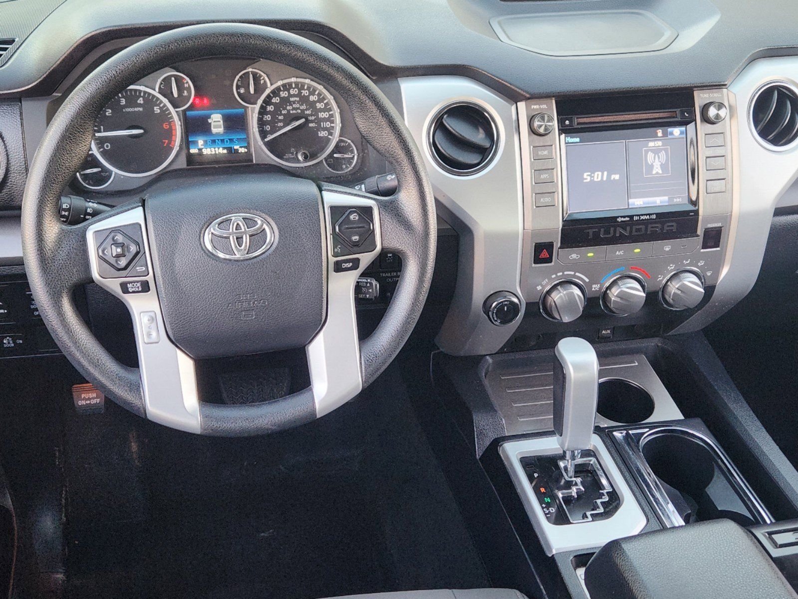 2017 Toyota Tundra SR5 31