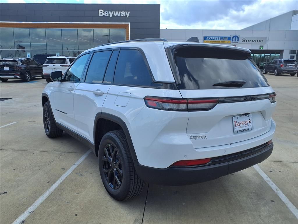 2025 Jeep Grand Cherokee Laredo - 4
