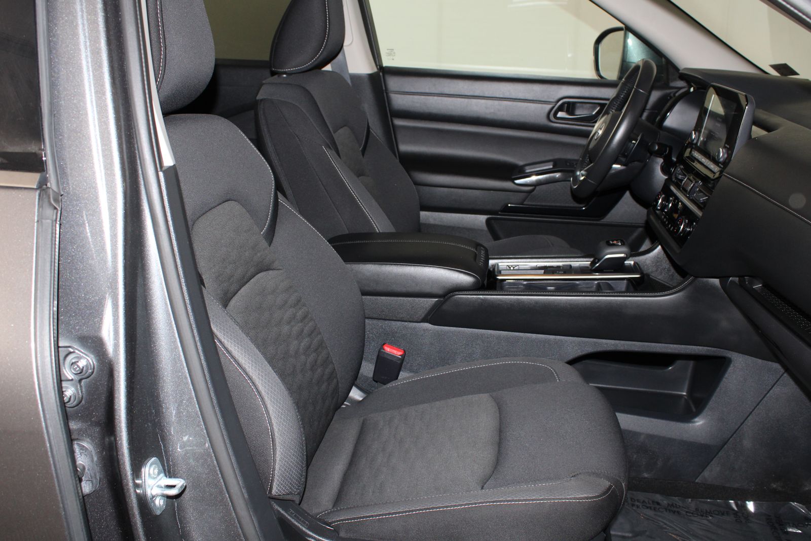 Used 2024 Gray Nissan SV image 18