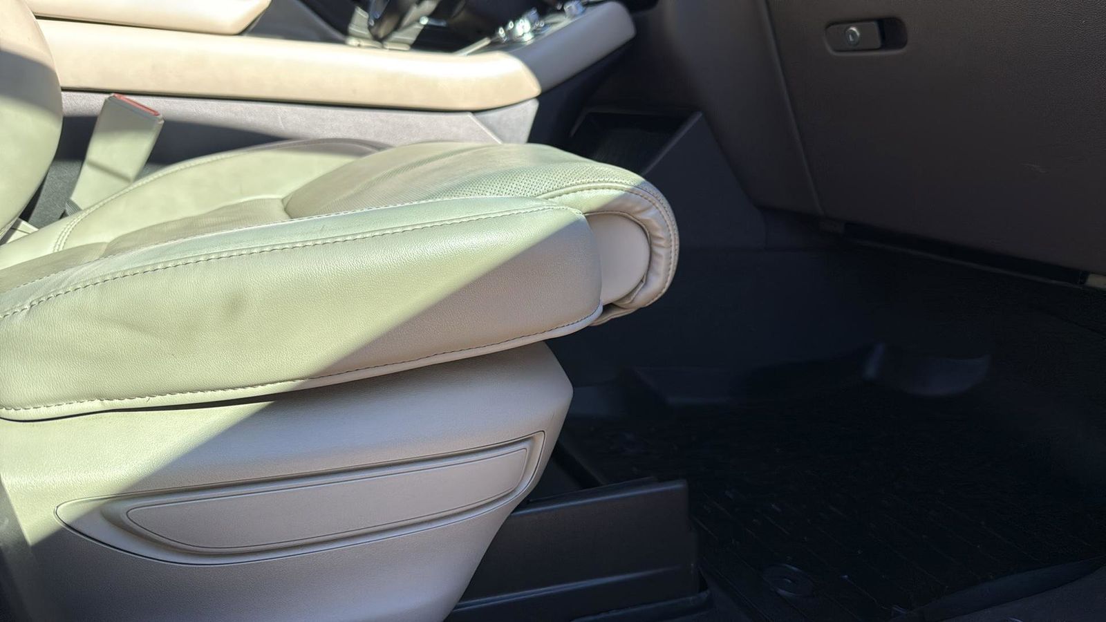 Used Car 2020 Lincoln Aviator  Reserve For Sale Under $30,000 In Austin, Texas