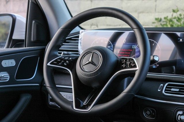 2025 Mercedes-Benz GLE GLE350 - Photo 17