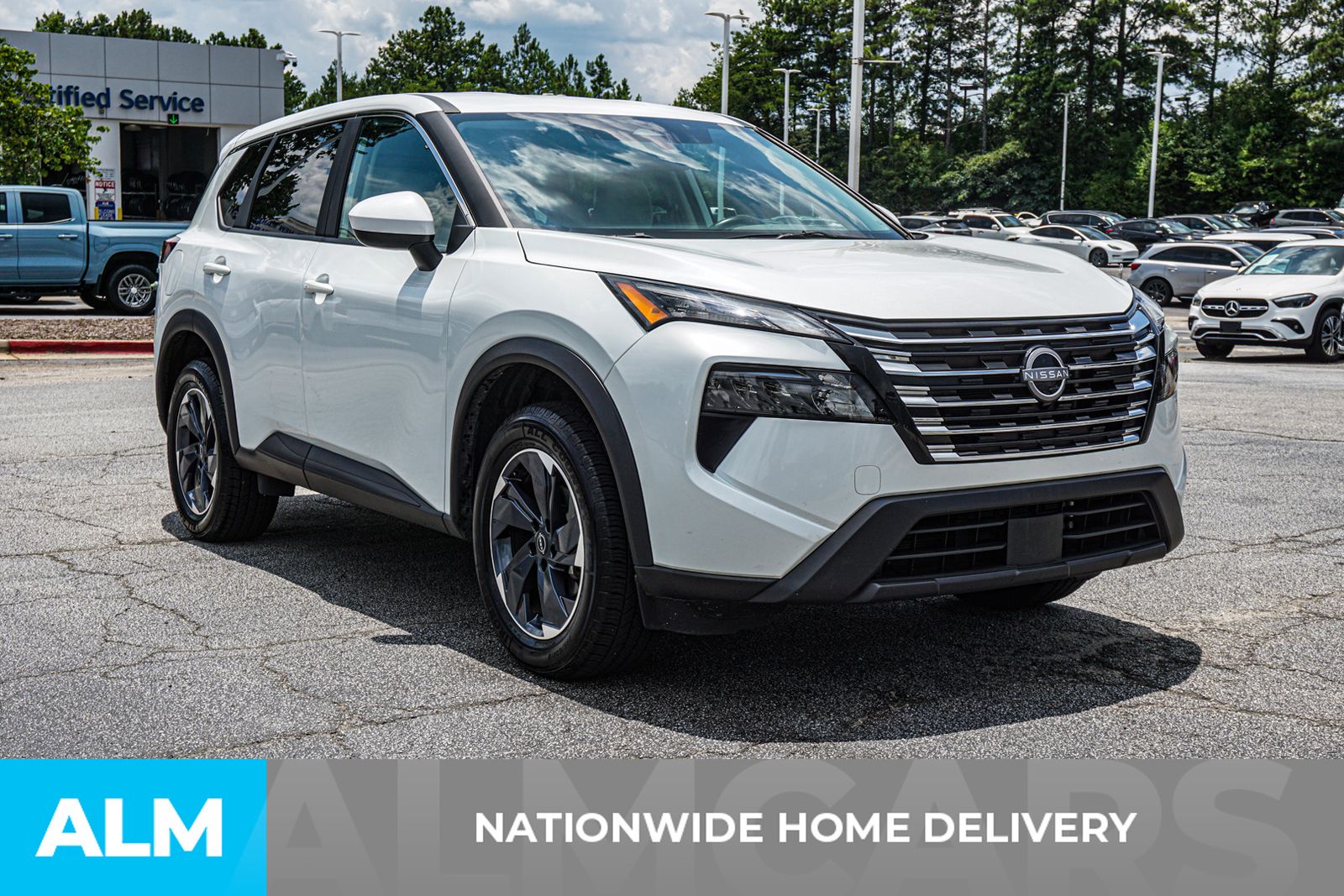 Used 2025 White Nissan SV image 6