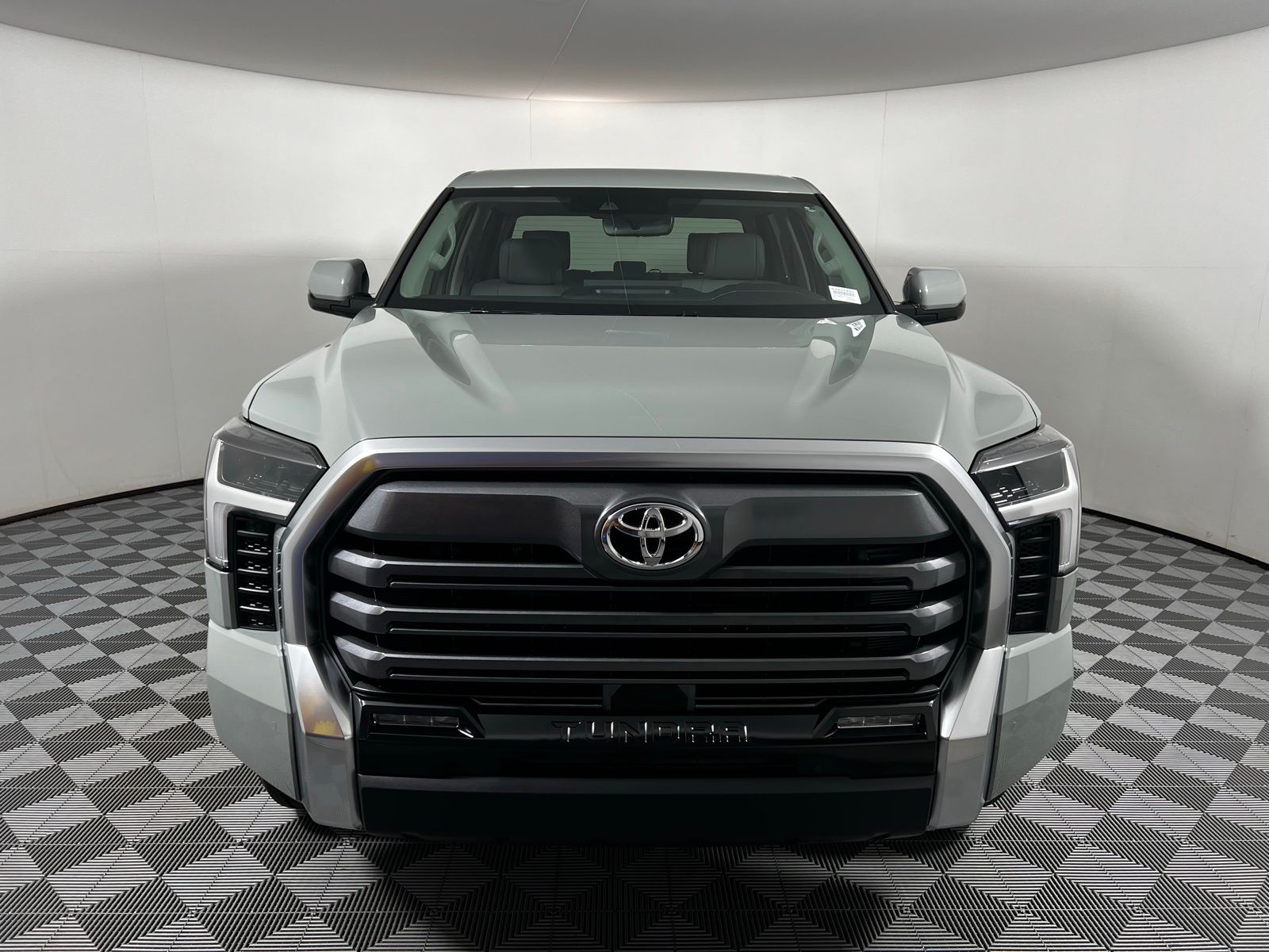2025 Toyota Tundra Limited 2