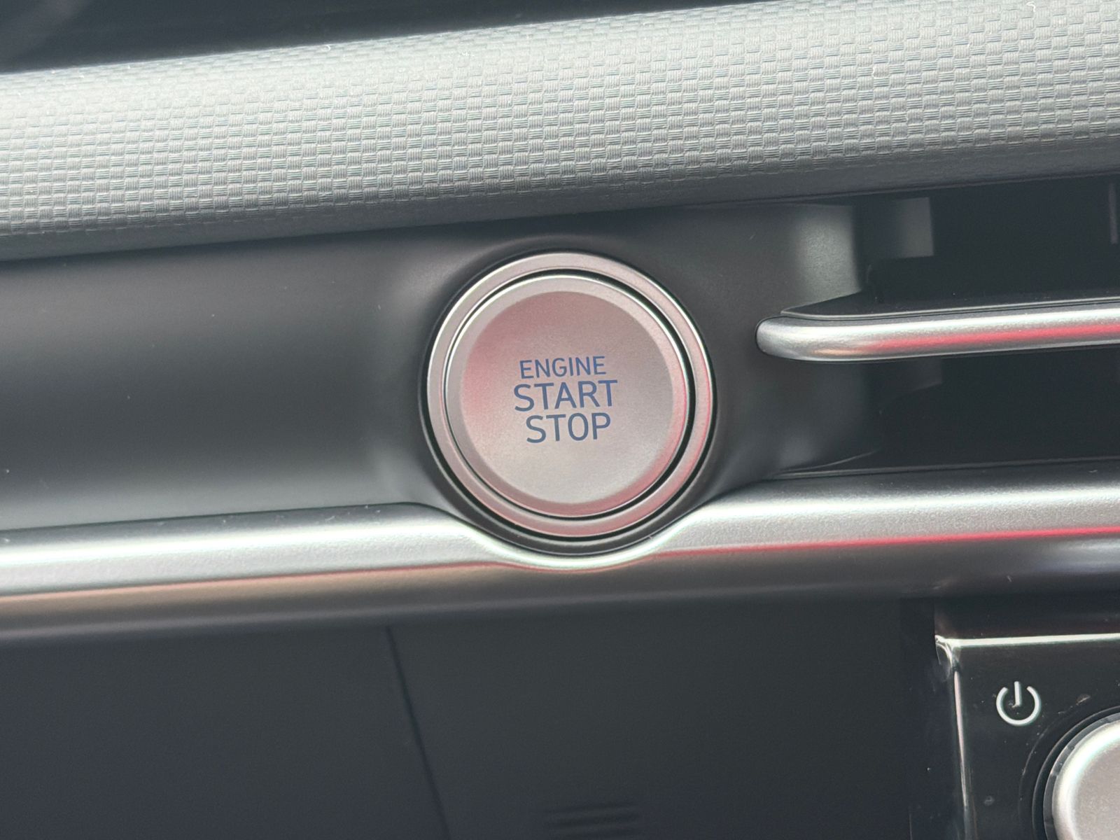 New 2026 White Hyundai SEL image 31