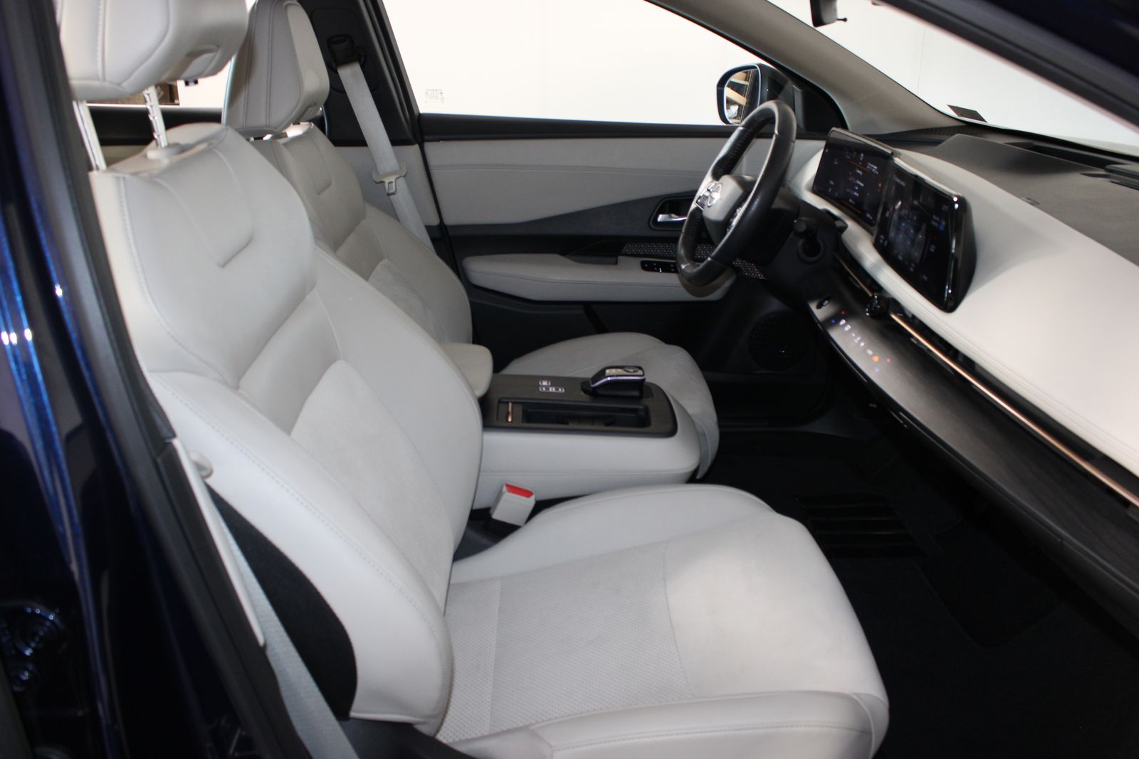 Used 2024 Blue Nissan ENGAGE+ e-4ORCE image 13