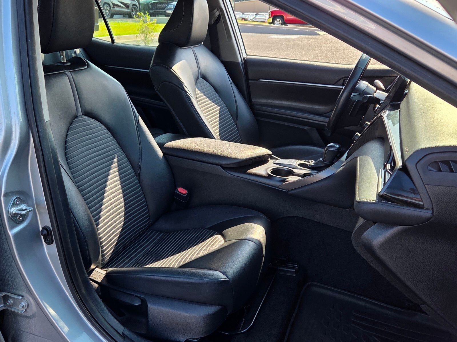 Used 2022 Silver Toyota SE Nightshade image 16