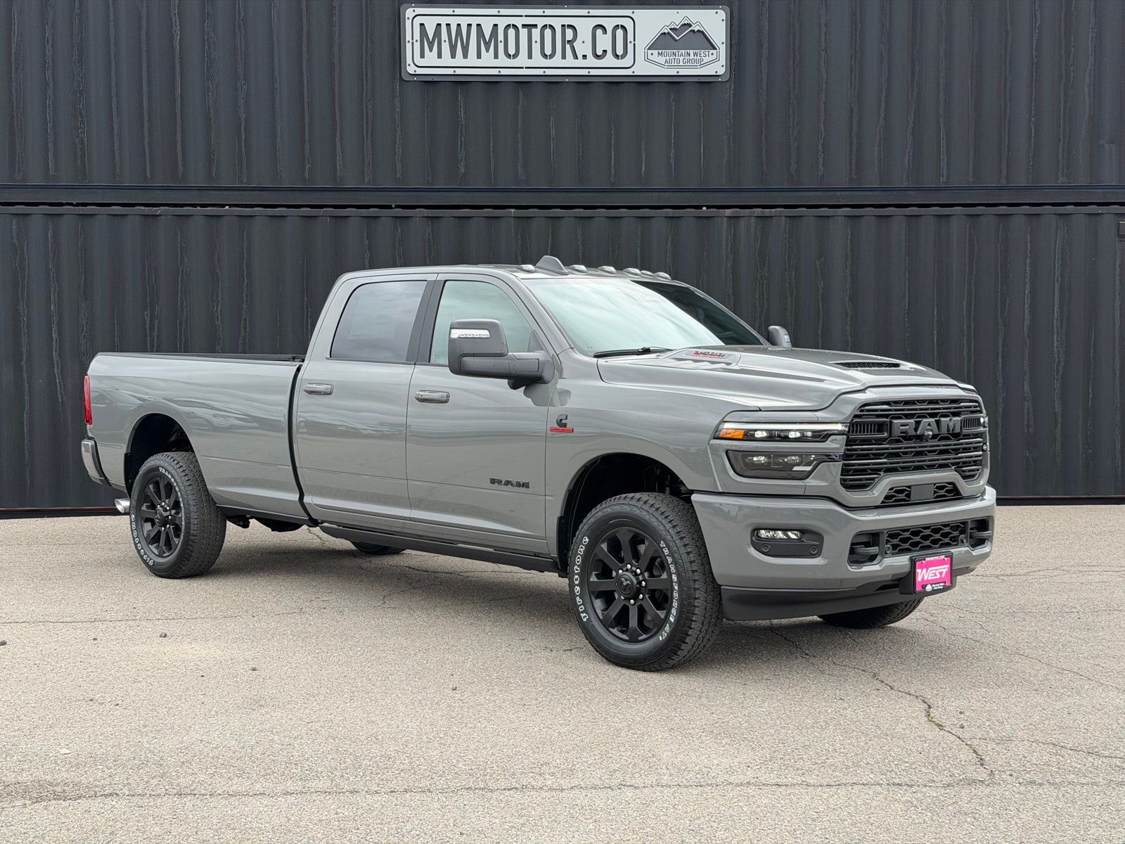 2026 RAM 3500 Laramie 4X4 Crew Cab LWB's photo