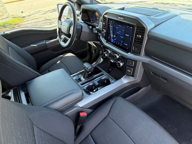 New 2026 Avalanche Ford XLT image 5