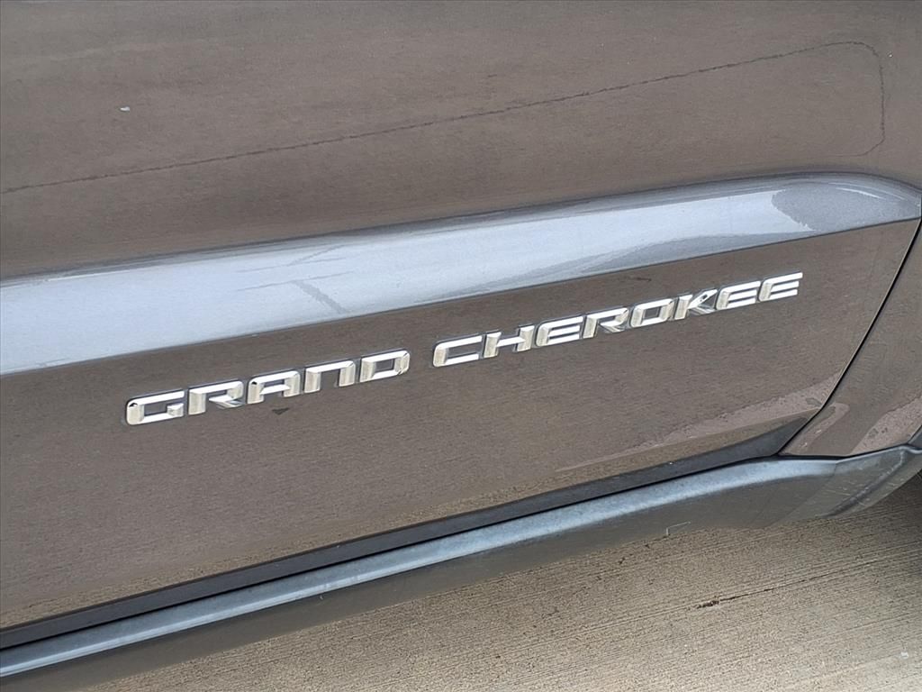 2015 Jeep Grand Cherokee Limited Gray at Mac Haik CDJR North Houston
