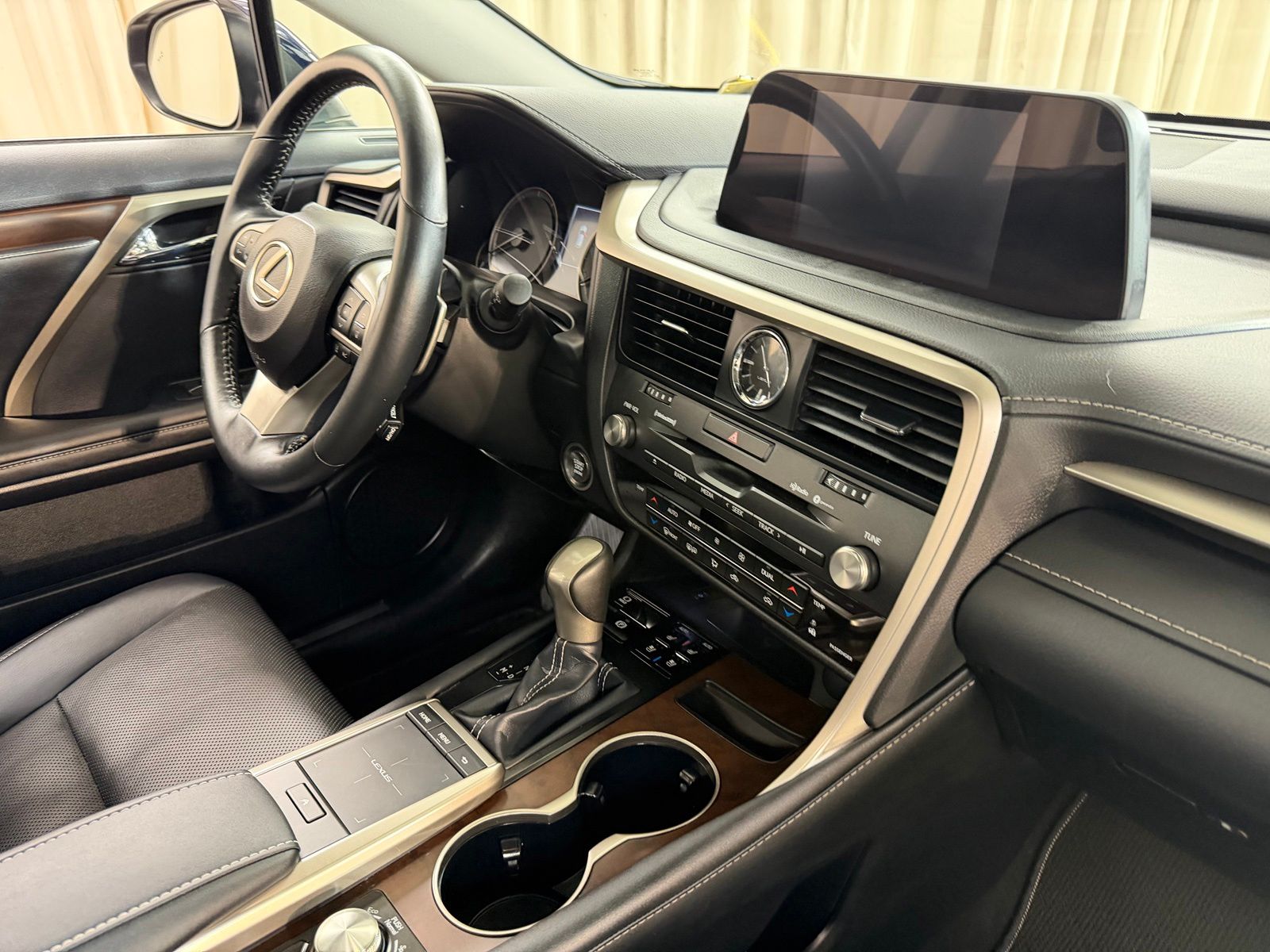 Used 2021  Lexus 350 image 45