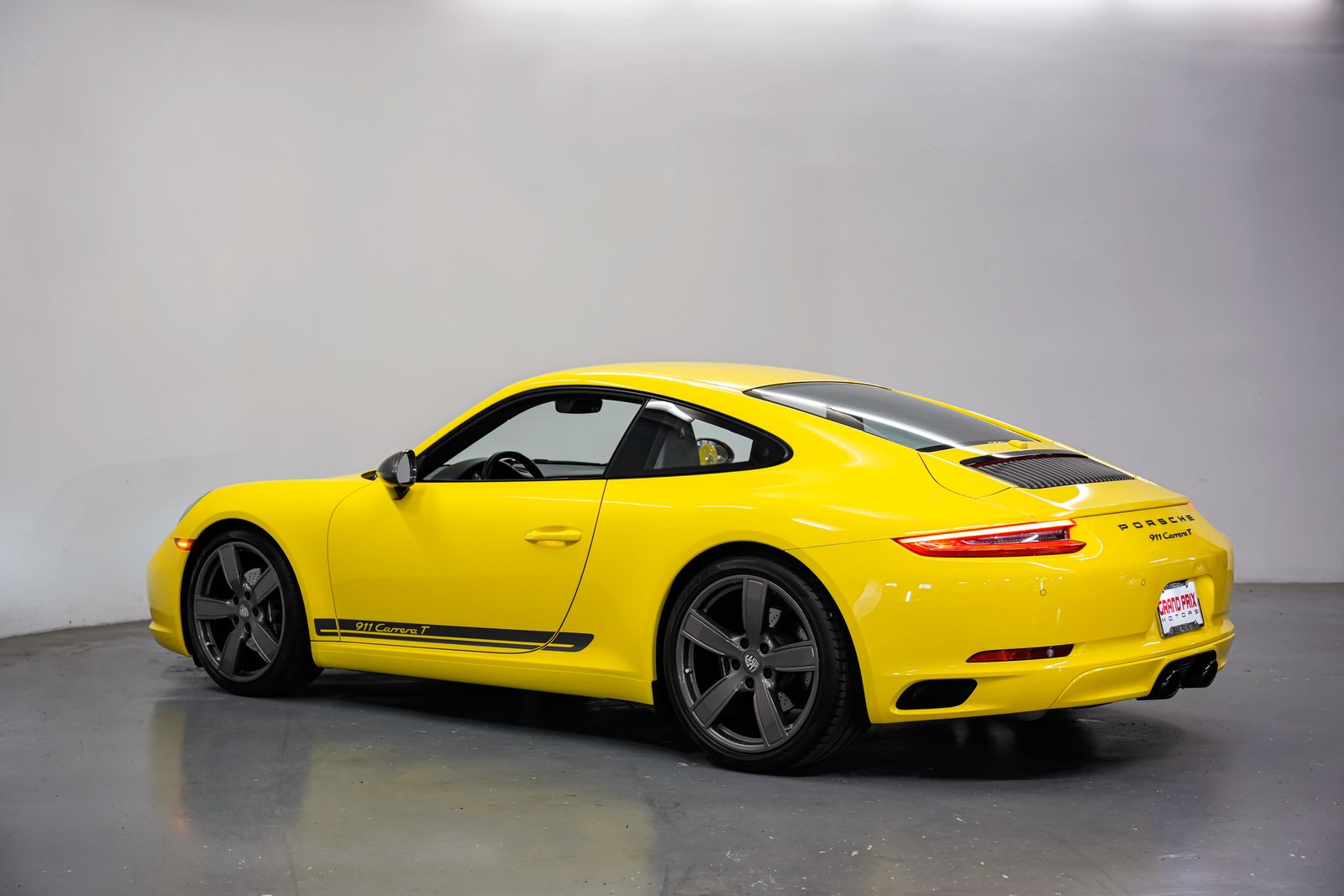 2018 Porsche 911 Carrera T — photo 9