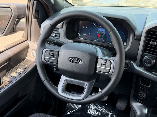 New 2026 Carbonized Gray Metallic Ford XLT image 19