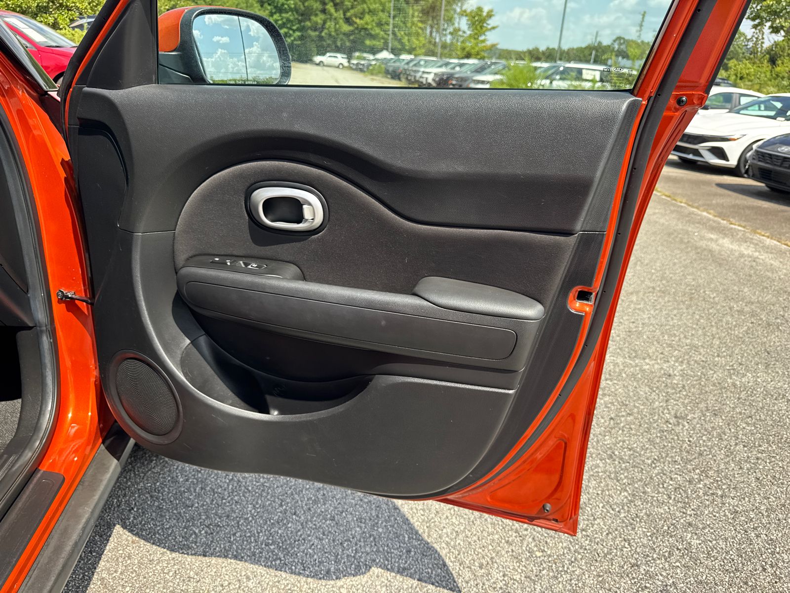 Used 2019 Orange Kia Plus image 14