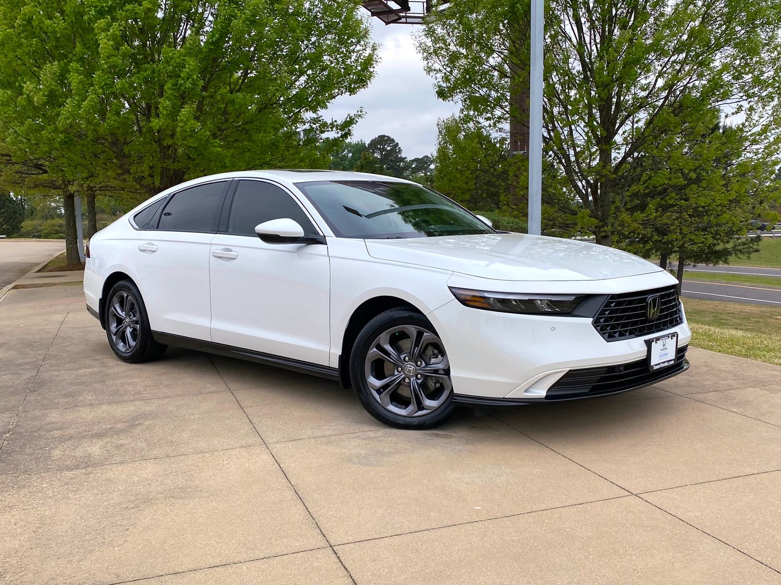 2024 Honda Accord Hybrid EX-L FWD