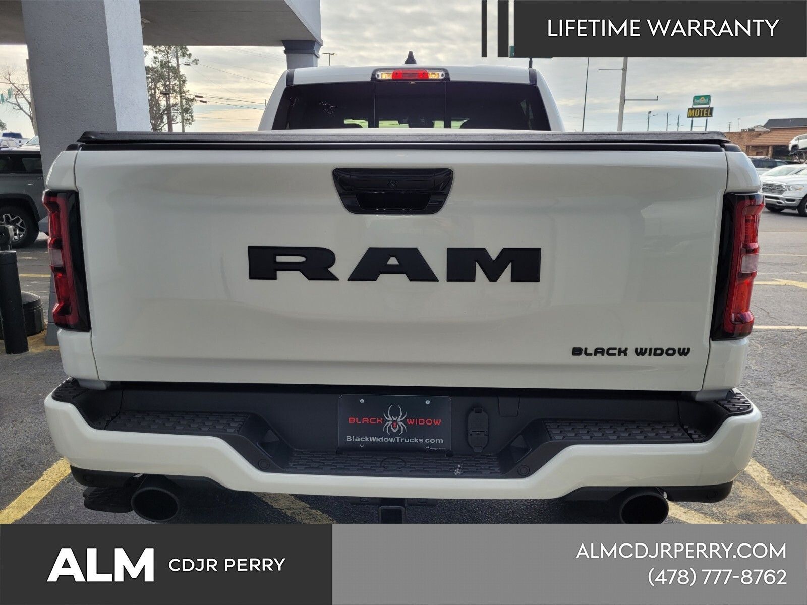 New 2026 Bright White Clear-Coat Exterior Paint RAM Big Horn/Lone Star image 13