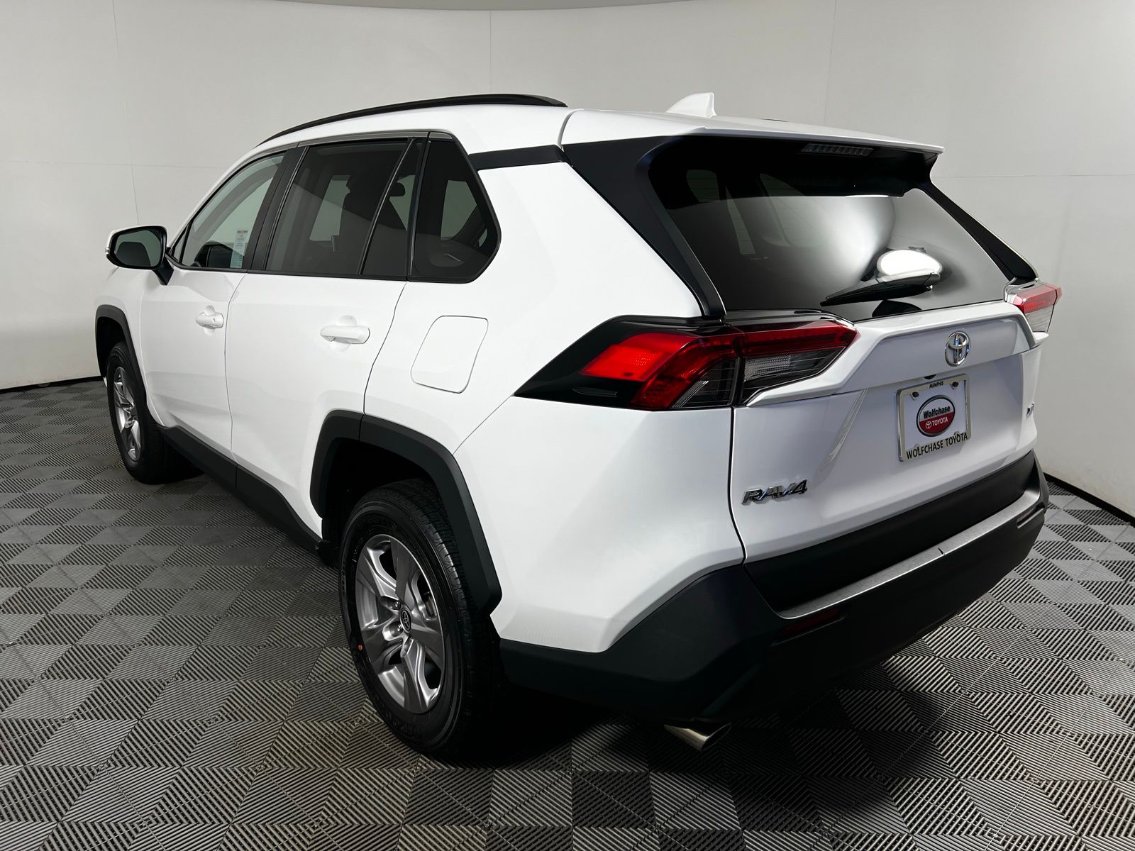 2023 Toyota RAV4 XLE 7