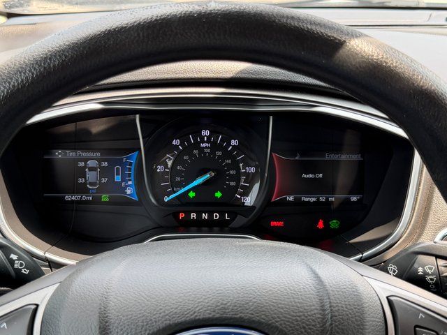 Certified Used 2018 Oxford White Ford SE image 6