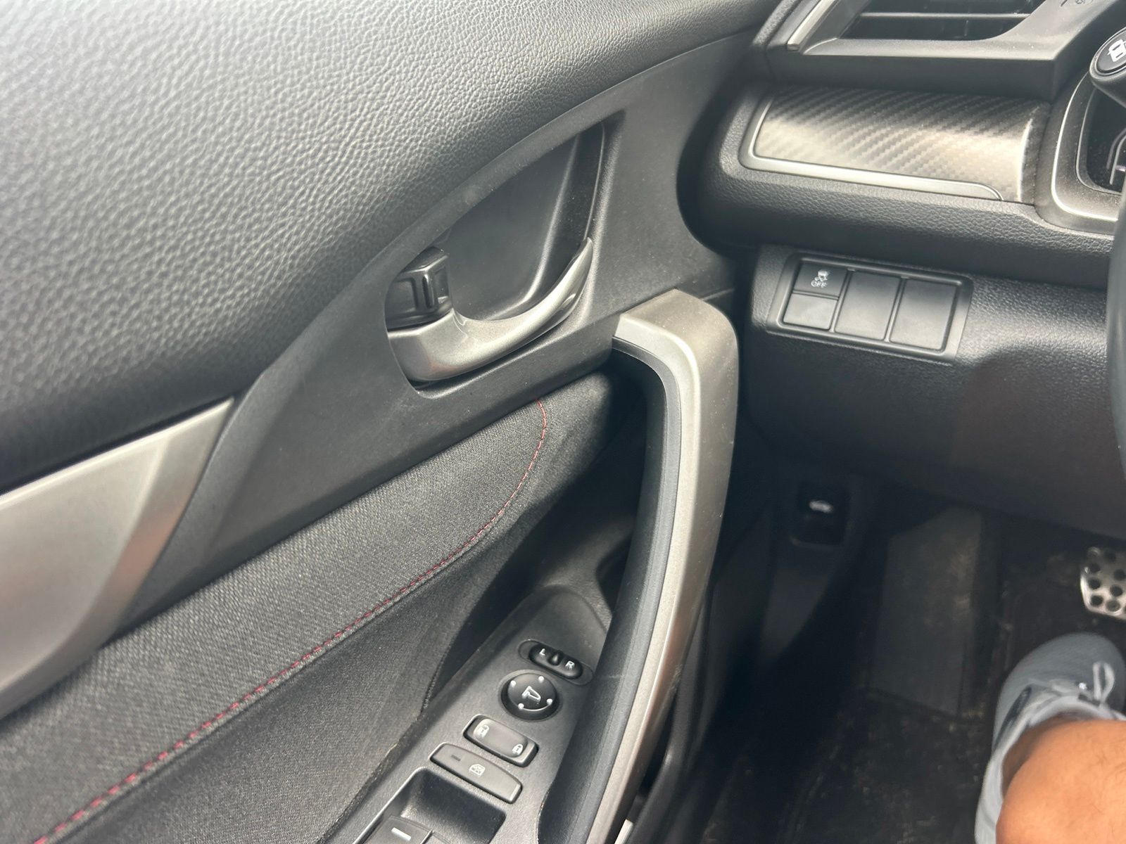 Used 2019 Lunar Silver Metallic Honda Si image 19