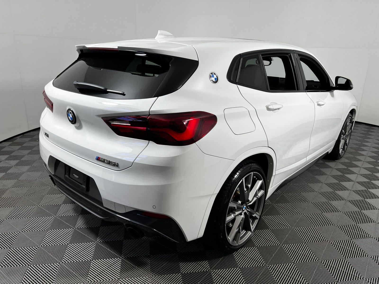 Thumbnail: 2022 BMW X2 - 5