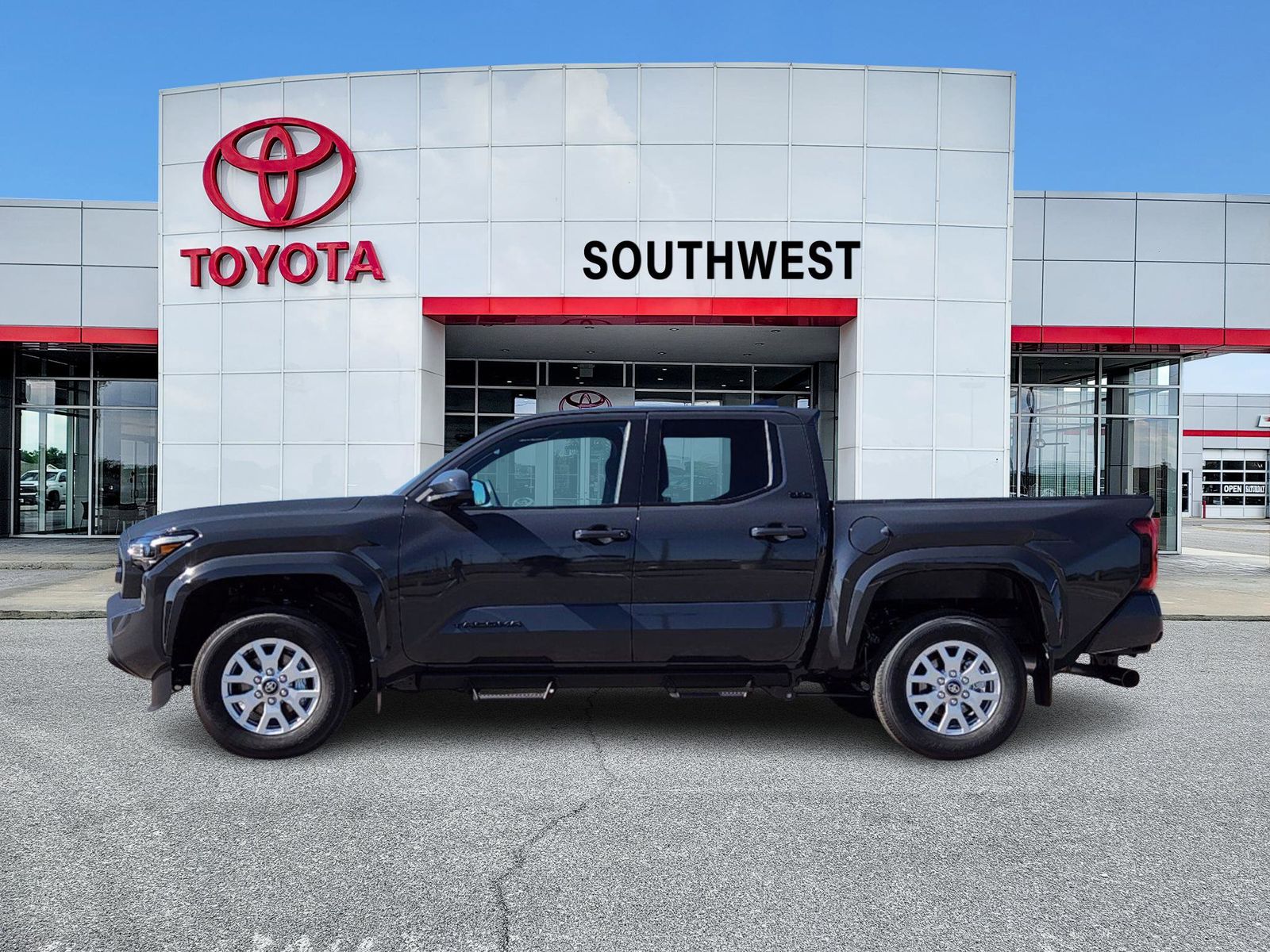 2024 Toyota Tacoma SR5 3